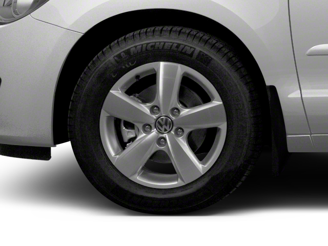 2011 Volkswagen Routan SE