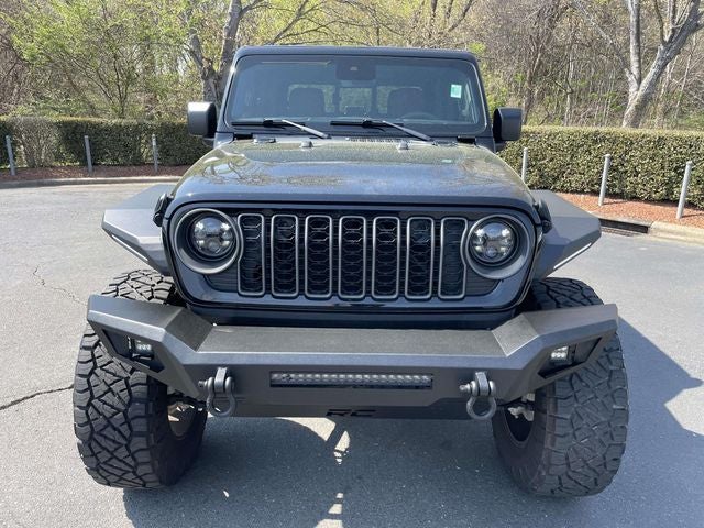 2024 Jeep Gladiator Sport photo 2