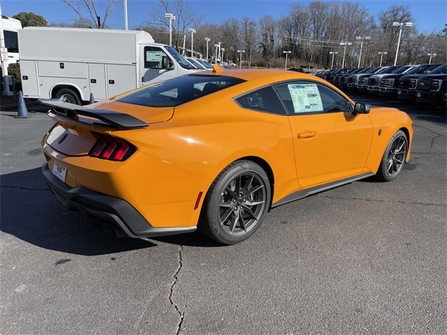2026 Ford Mustang Dark Horse