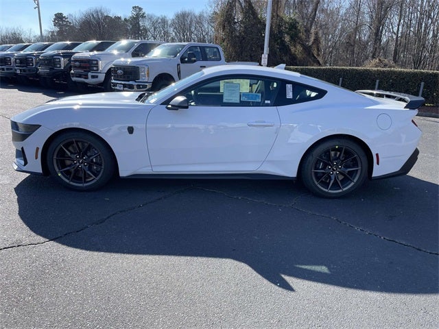 2026 Ford Mustang Dark Horse