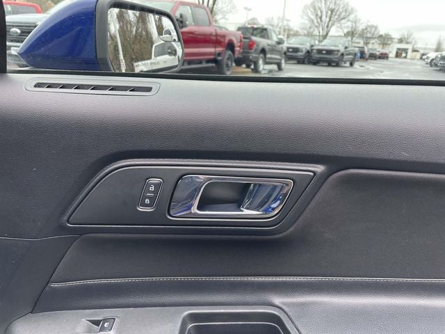 2016 Ford Mustang V6