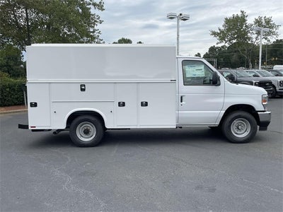 2026 Ford E-350SD Base Cutaway