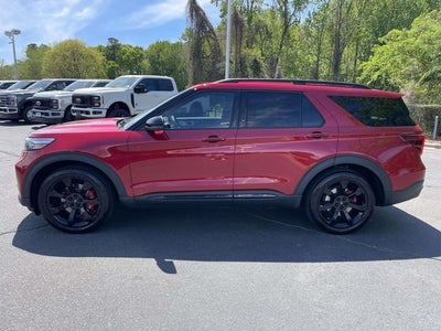 2022 Ford Explorer ST