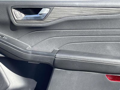 2025 Ford Escape Plug-In Hybrid Base