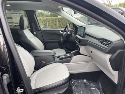 2025 Ford Escape Plug-In Hybrid Base