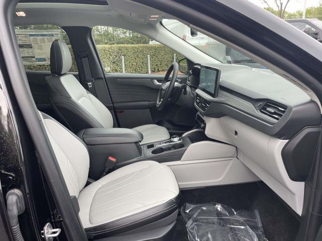 2025 Ford Escape Plug-In Hybrid Base