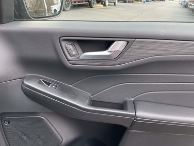 2025 Ford Escape Plug-In Hybrid Base