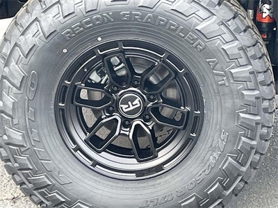 2025 Ford Bronco Badlands RTR