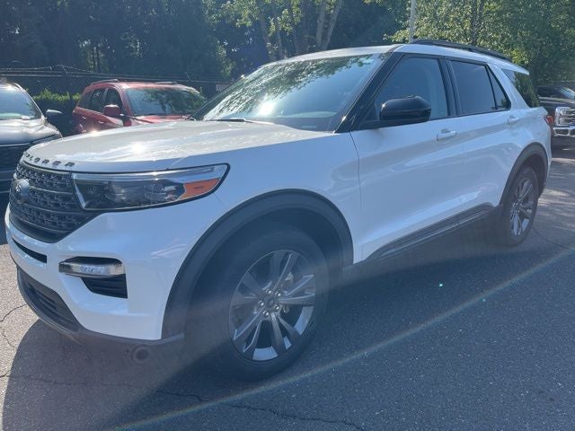 2023 Ford Explorer XLT RWD's photo