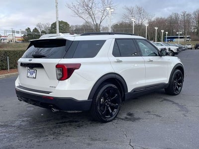 2023 Ford Explorer ST-Line