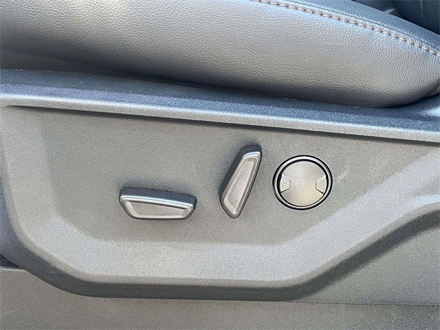 2025 Ford F-250SD Lariat BLACK WIDOW by FOX FACTORY