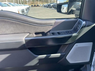 2026 Ford F-350SD Platinum DRW