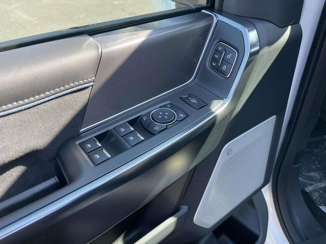 2026 Ford F-350SD Platinum DRW