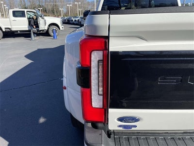 2026 Ford F-350SD Platinum DRW