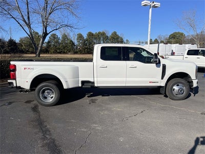 2026 Ford F-350SD Platinum DRW