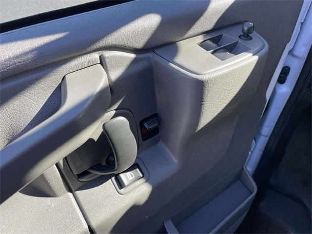 2024 Chevrolet Express 2500 Work Van Cargo