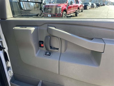 2024 Chevrolet Express 2500 Work Van Cargo