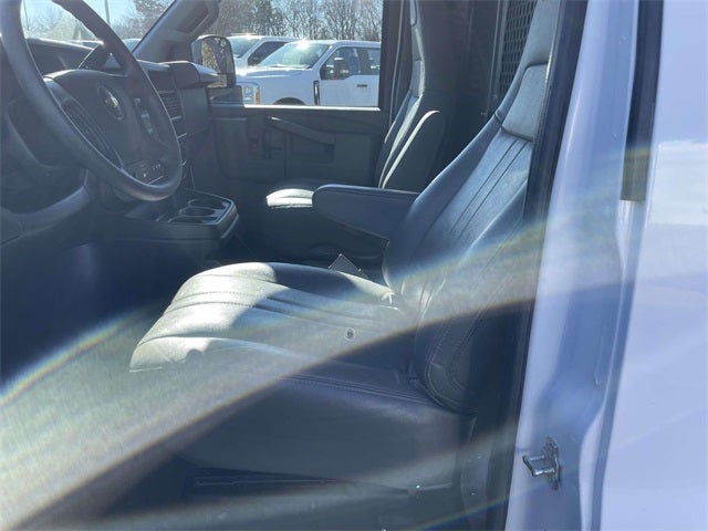 2024 Chevrolet Express 2500 Work Van Cargo