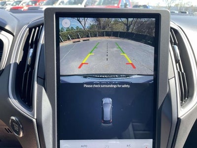 2022 Ford Edge SE