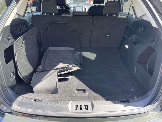 2022 Ford Edge SE
