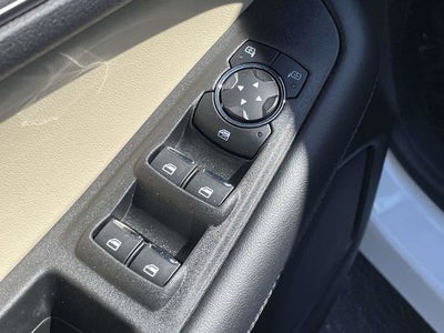 2024 Ford Edge SE