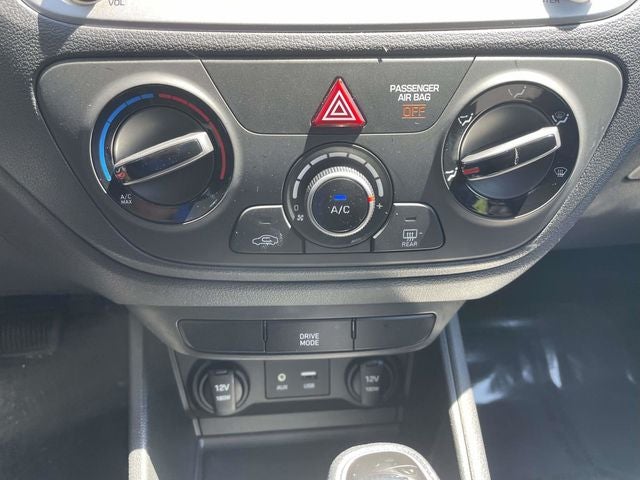 2022 Hyundai Accent SE