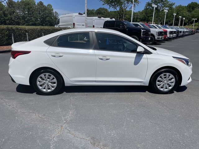 2022 Hyundai Accent SE