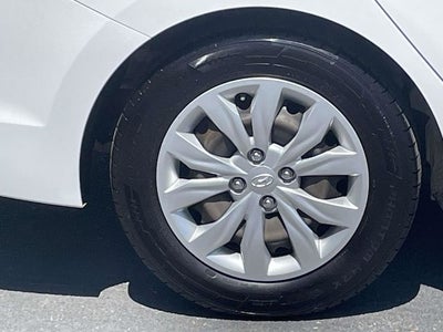 2022 Hyundai Accent SE