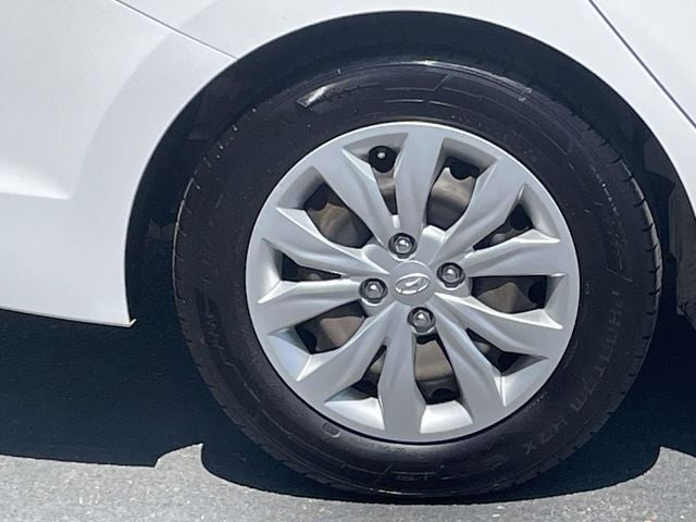 2022 Hyundai Accent SE