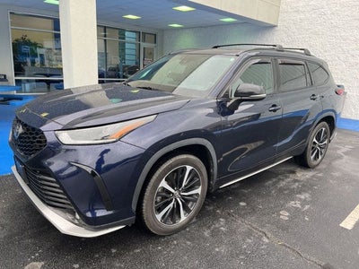 2022 Toyota Highlander XSE
