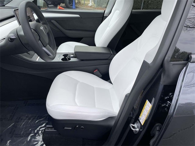 2025 Tesla Model Y Long Range