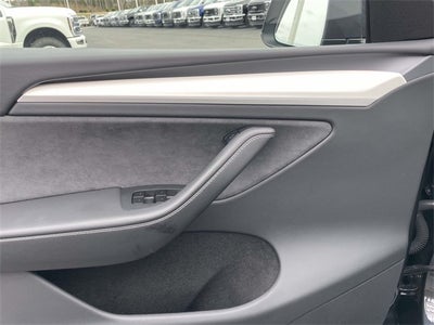 2025 Tesla Model Y Long Range