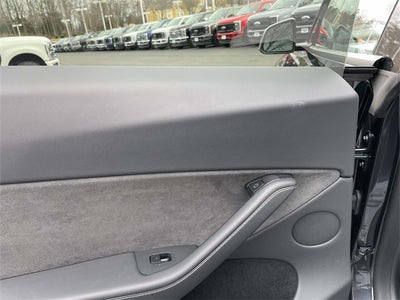 2025 Tesla Model Y Long Range