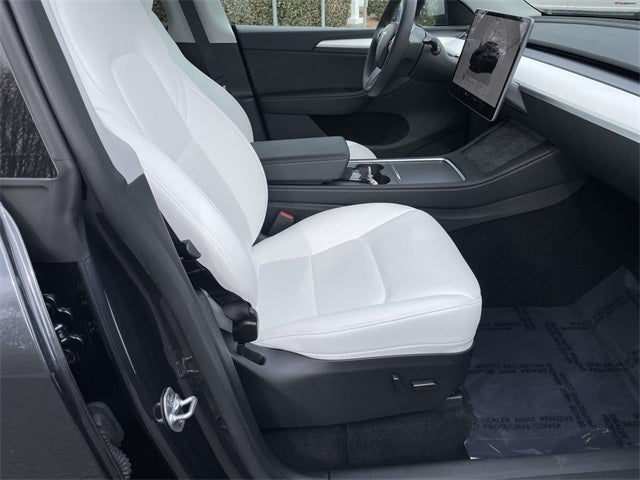 2025 Tesla Model Y Long Range