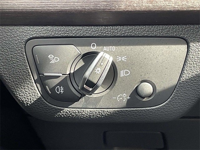 2024 Audi Q5 40 Premium quattro