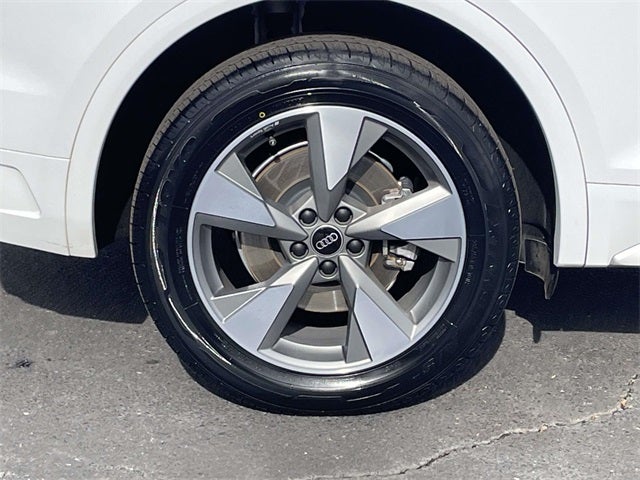 2024 Audi Q5 40 Premium quattro