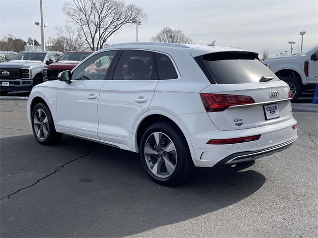 2024 Audi Q5 40 Premium quattro