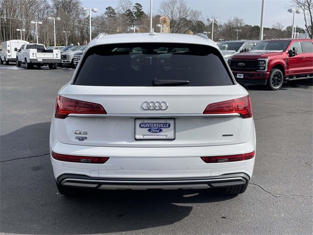 2024 Audi Q5 40 Premium quattro