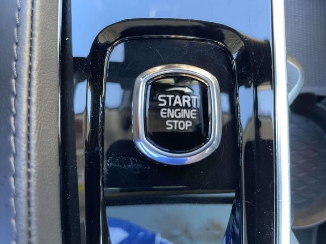 2025 Volvo XC90 B6 Plus 7-Seater