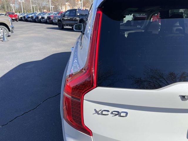 2025 Volvo XC90 B6 Plus 7-Seater