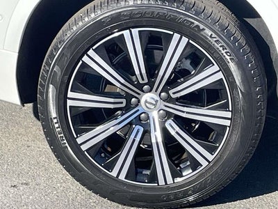 2025 Volvo XC90 B6 Plus 7-Seater