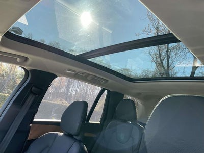 2025 Volvo XC90 B6 Plus 7-Seater