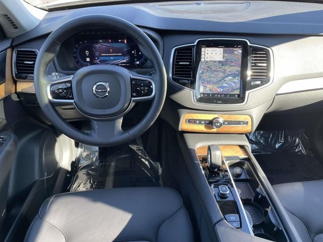 2025 Volvo XC90 B6 Plus 7-Seater